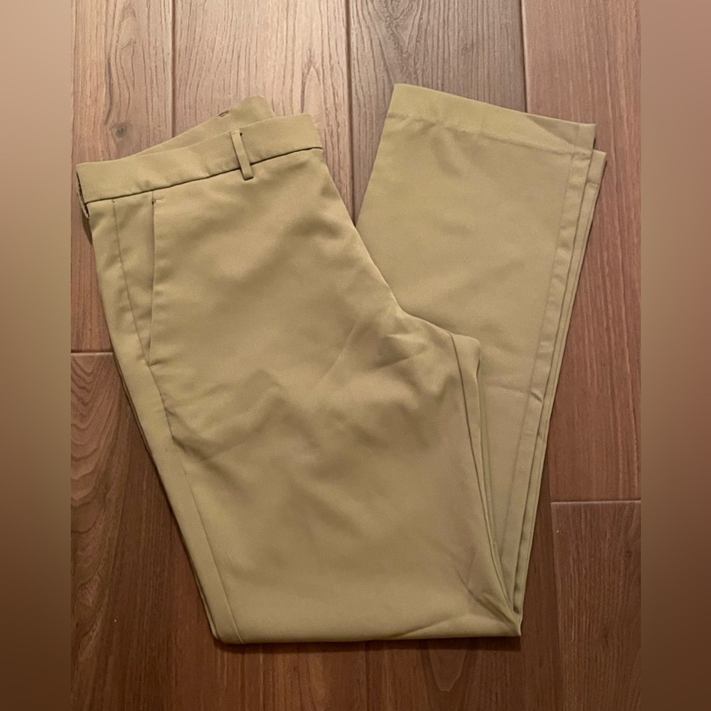 Perry Ellis Men's Tan Chinos